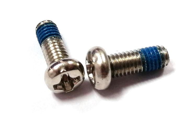 Stainless Steel 304 Cross Recessed Drive Pan Head Machine Screws with Nylon Patch