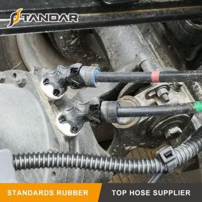 Black Nylon SAE11.80 Automobile Pneumatic Fitting Assembly