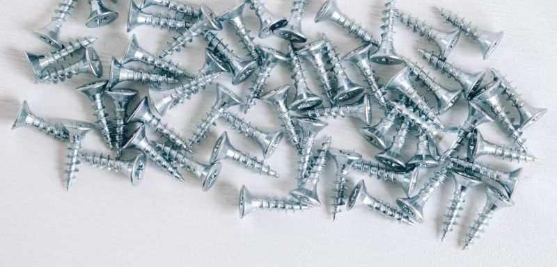 High Quality Clear Zinc Plated Steel Countersunk Flat Head Fasteners Chipboard Screws/Tornillos Made in China