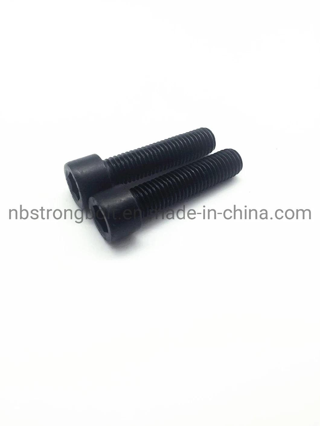 DIN912 Hex Socket Screw Cl. 8.8 with Black