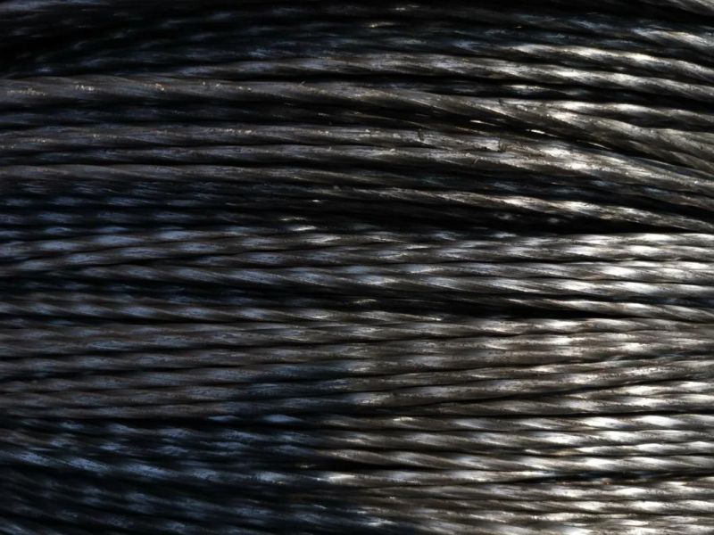 China Factory Electric Galvanized Plastic Head Roofing Nail