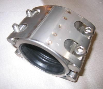 Two-Piece Execution Ss Pipe Coupling
