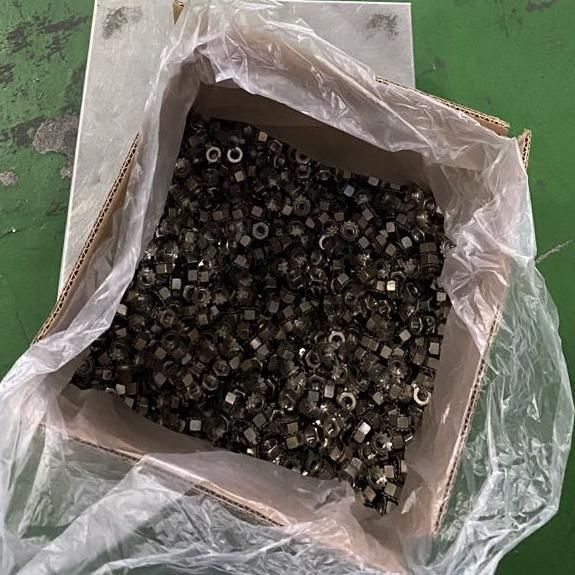 Made in China Metric Carbon Steel DIN6923 Stainless Steel Flange Serrated Nut Hex Flange Nuts