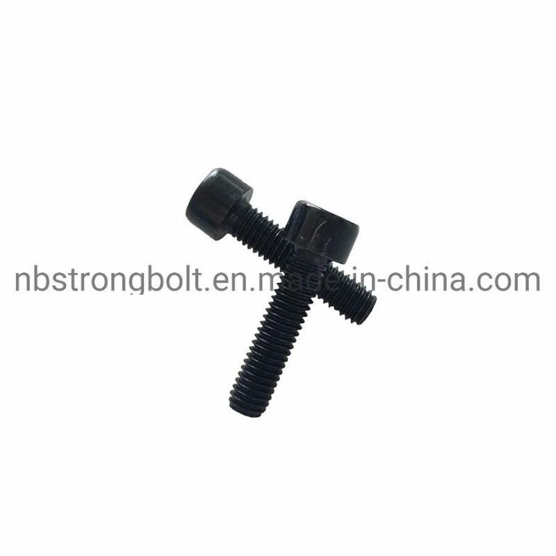DIN912 Hex Socket Screw Cl. 8.8 with Black