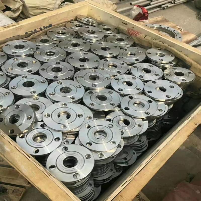 Carbon Steel and Stainless Steel Flanges