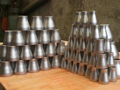 Carbon Steel Pipe Fitting Eccentric Reducer