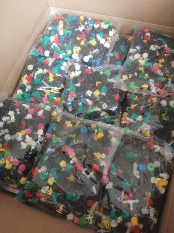 500PCS Auto Nylon Plastic Push Set Roof Door Trim Panel Mat Fender Bumper Car Clip Fasteners Kit