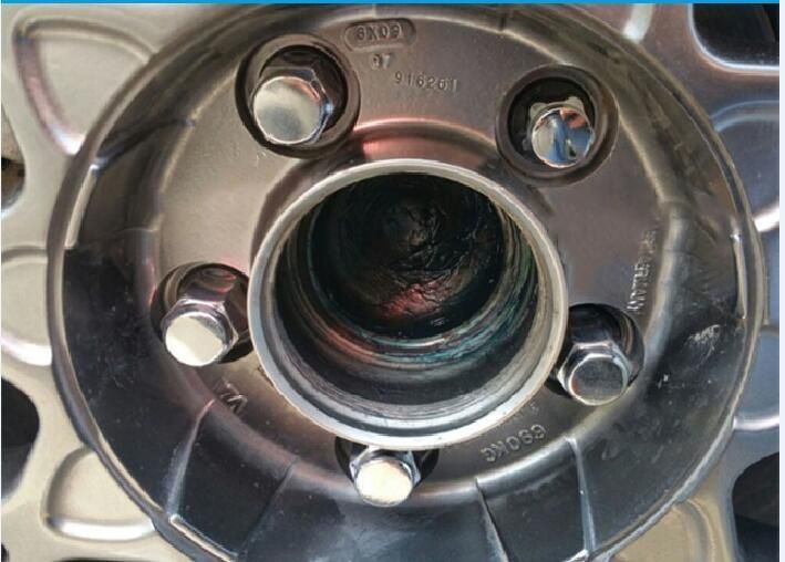 Whell Nut Nad Bolt, Nuts, Nut and Bolt, Auto Parts, Bot,
