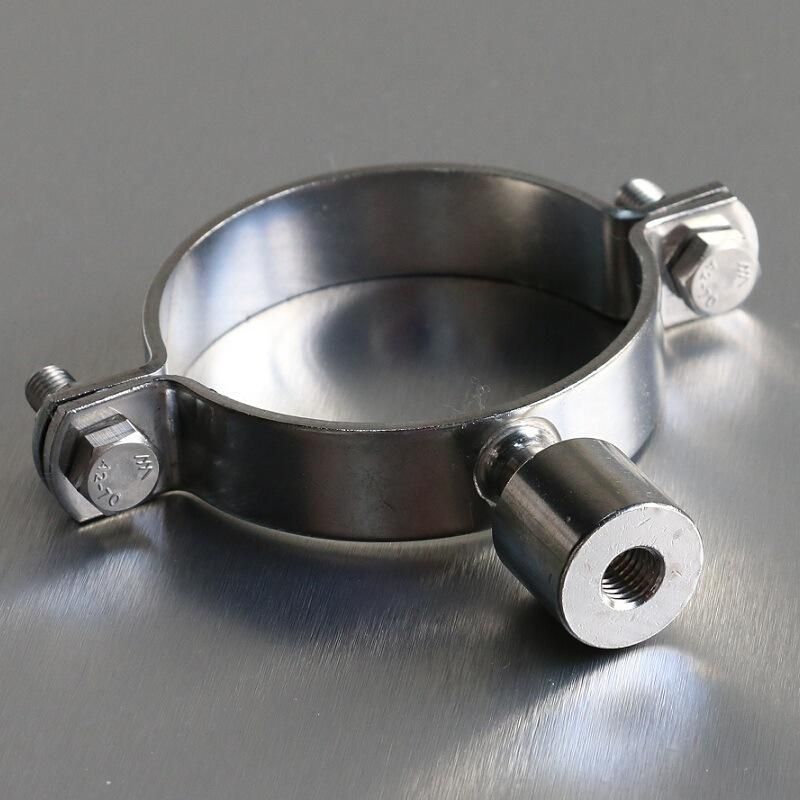 Double Bolted Saddle Pipe Clip with Bsp Socket