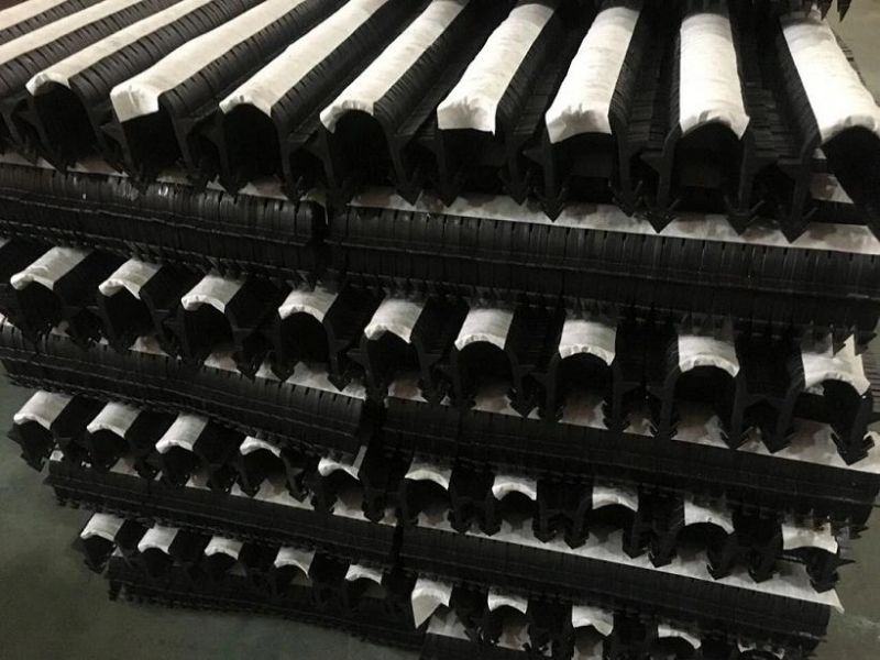 60mm Barbed Pipe Clips
