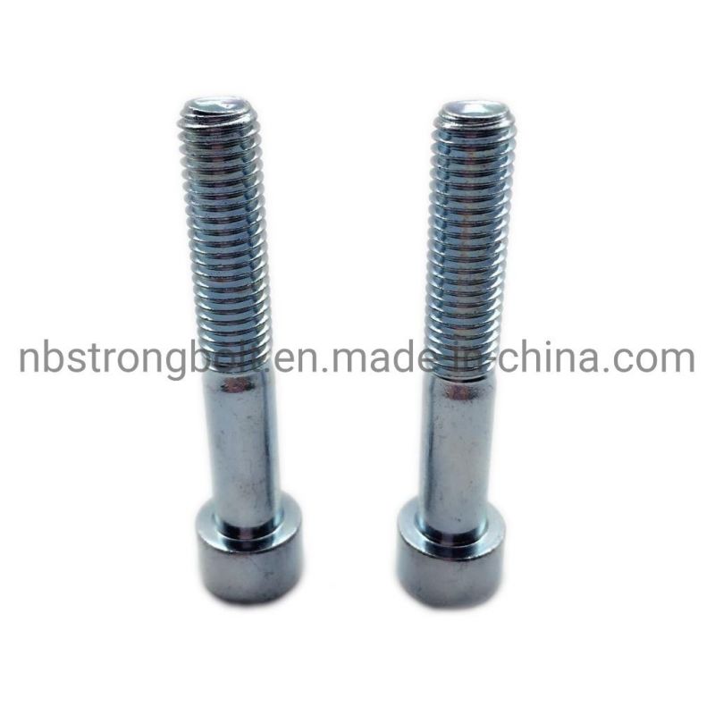 Hexagon Socket Head Cap Screw with Zinc Cl. 8.8